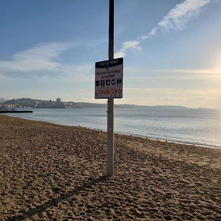 Port Frejus Est, Le Capitole, Studio 27M2, Vue Mer ภายนอก รูปภาพ